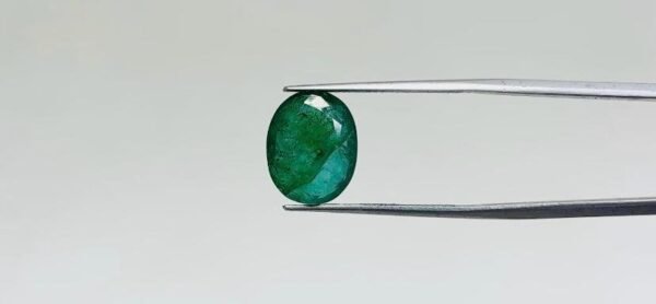 ZAMBIAN EMERALD - 5.9 CARAT