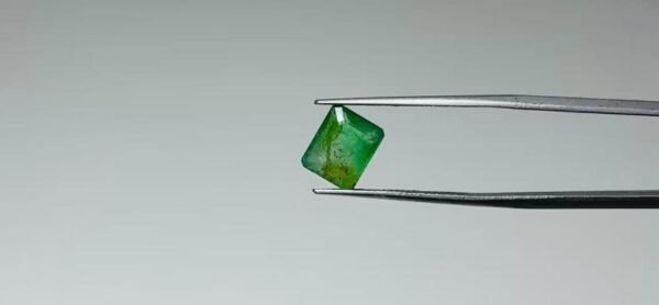 ZAMBIAN EMERALD - 2.8 CARAT