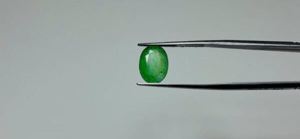ZAMBIAN EMERALD - 3.95 CARAT