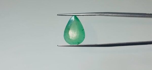 ZAMBIAN EMERALD - 5.9 CARAT