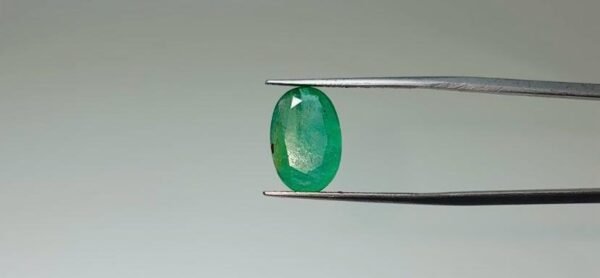 ZAMBIAN EMERALD - 4.05 CARAT