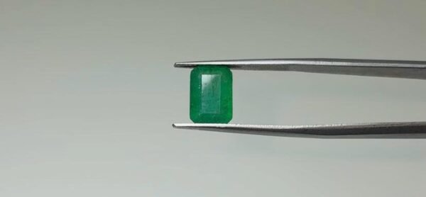 ZAMBIAN EMERALD - 3.55 CARAT