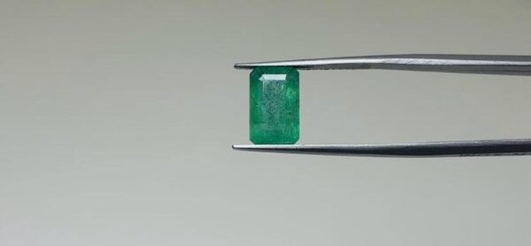 ZAMBIAN EMERALD - 4 CARAT