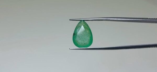 ZAMBIAN EMERALD - 6.65 CARAT