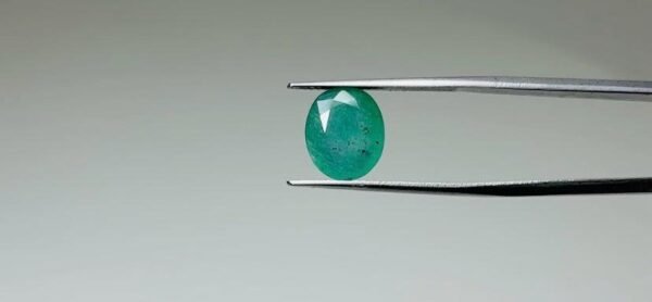 ZAMBIAN EMERALD - 3.9 CARAT