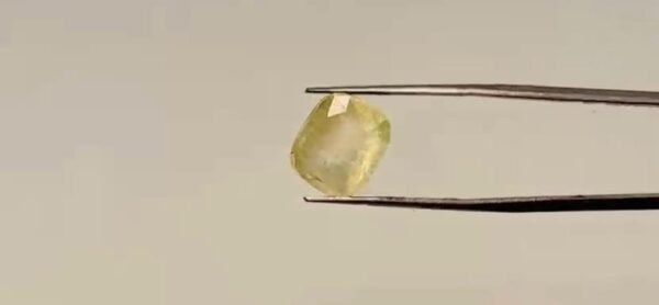 Yellow Sapphire - 10 Carat