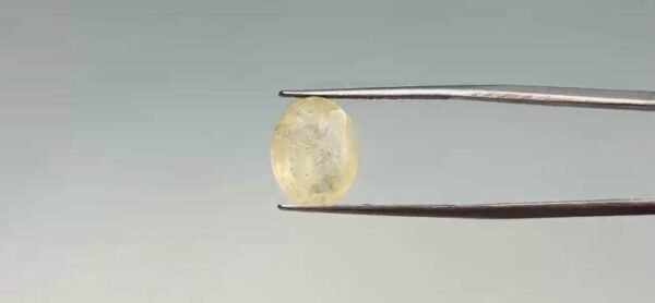 Yellow Sapphire - 7.1 Carat
