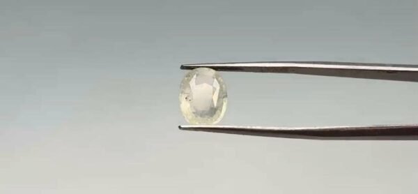 Yellow Sapphire - 5.4 Carat