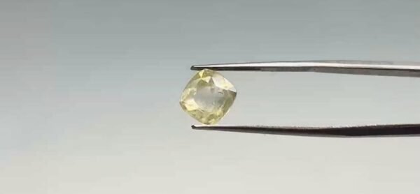 Yellow Sapphire - 4 Carat