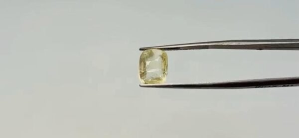 Yellow Sapphire - 4.1 Carat
