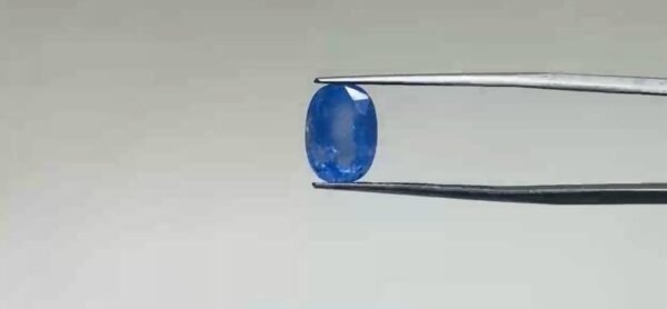 Blue Sapphire - 5.3 Carat