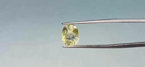 Yellow Sapphire - 5 Carat