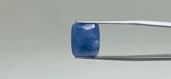 Blue Sapphire - 9.2 Carat