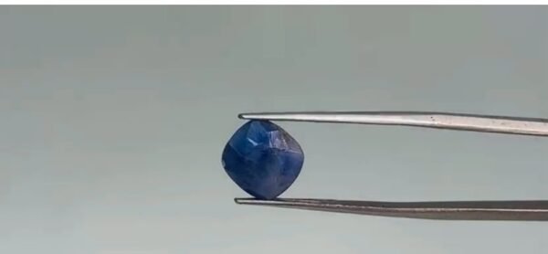 Blue Sapphire - 6.25 Carat