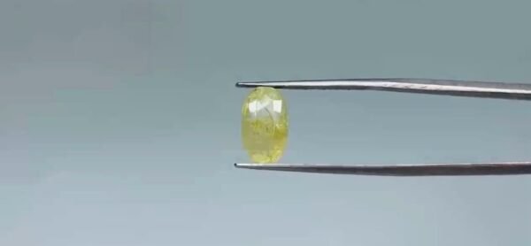 Yellow Sapphire - 5.6 Carat