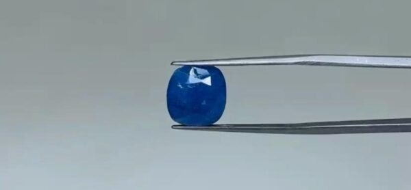 Blue Sapphire - 8.05 Carat