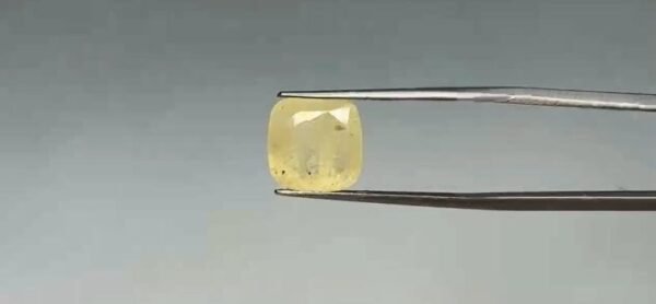 Yellow Sapphire - 5.7 Carat