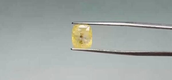 Yellow Sapphire - 6.25 Carat