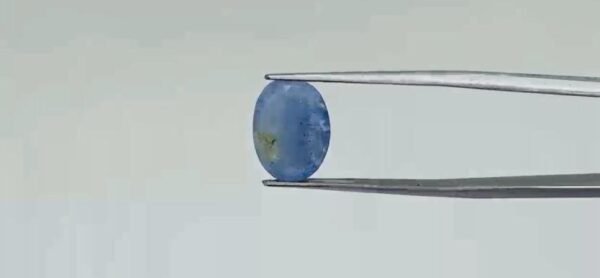 Blue Sapphire - 5.9 Carat