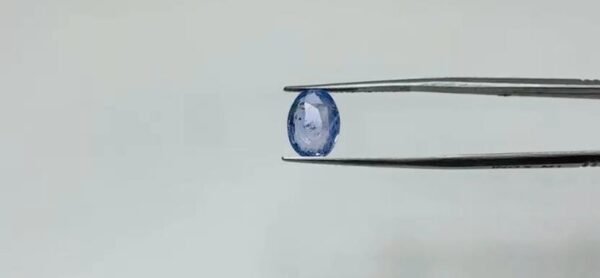 Blue Sapphire - 4.15 Carat