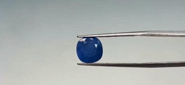 Blue Sapphire - 3.45 Carat