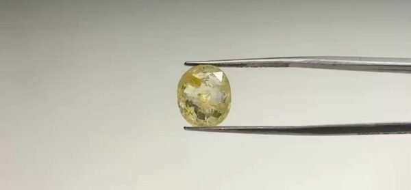 Yellow Sapphire - 6.05 Carat