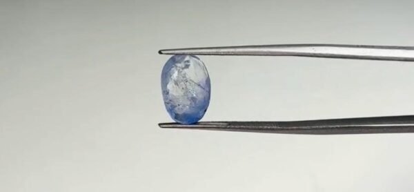 Blue Sapphire - 4.15 Carat