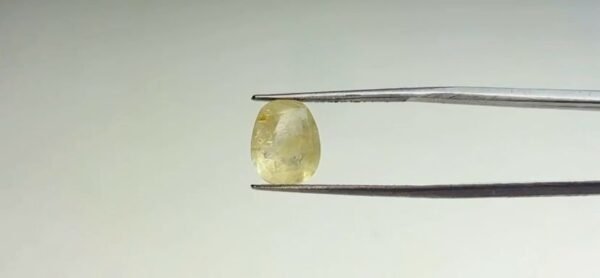 Yellow Sapphire - 5 Carat