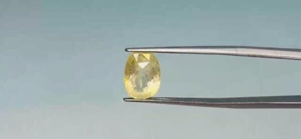 Yellow Sapphire - 5.15 Carat