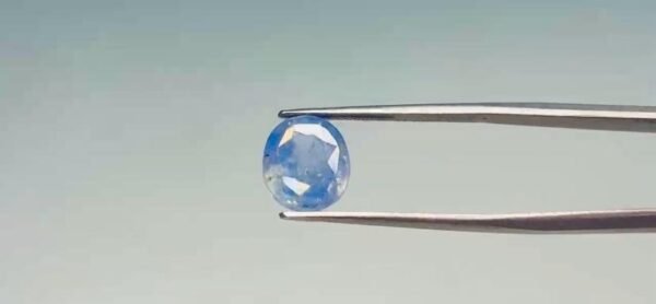 Blue Sapphire - 5 Carat