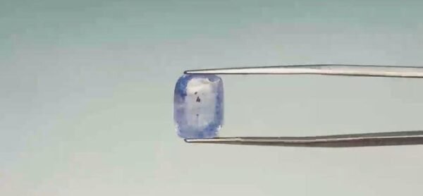 Blue Sapphire - 4.65 Carat