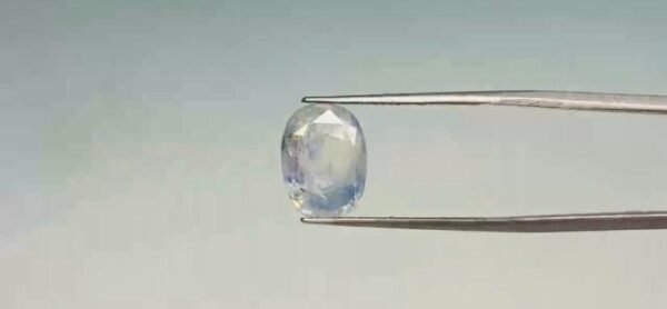 Blue Sapphire - 6.6 Carat