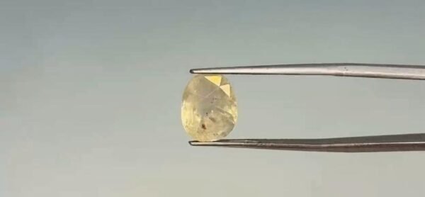 Yellow Sapphire - 6.4 Carat