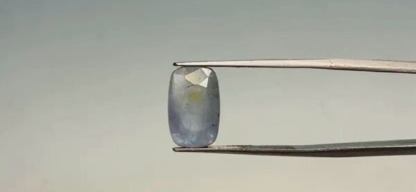 Blue Sapphire - 6.45 Carat