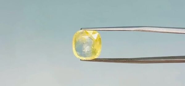 Yellow Sapphire  - 7.7 Carat