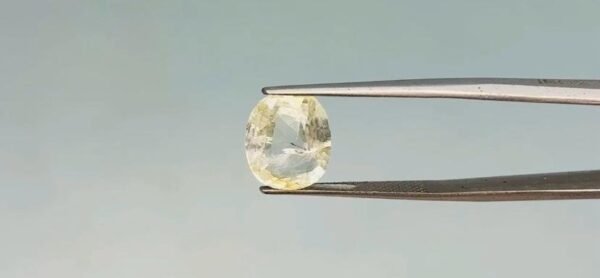 Yellow Sapphire  - 6.65 Carat