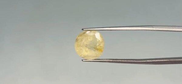 Yellow Sapphire  - 6.7 Carat