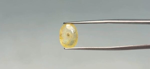 Yellow Sapphire  - 4.2 Carat