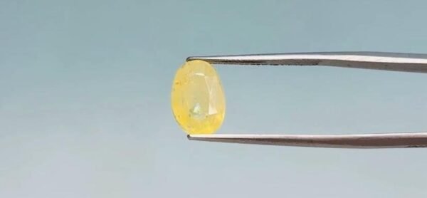 Yellow Sapphire  - 4.75 Carat