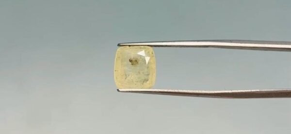 Yellow Sapphire  - 5 Carat