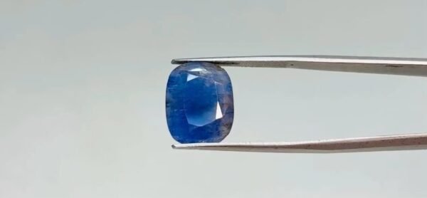 Blue Sapphire  - 11 Carat