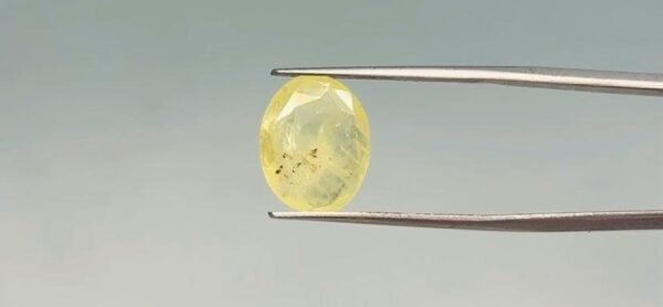 Yellow Sapphire  - 6 Carat