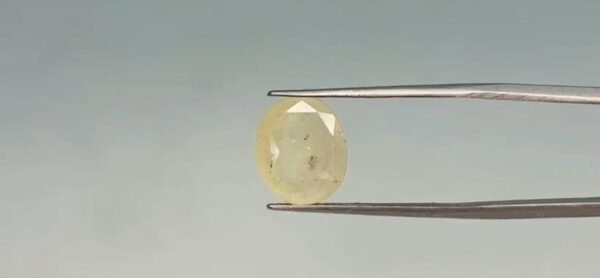 Yellow Sapphire  - 7 Carat