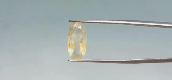 Yellow Sapphire  - 6.15 Carat