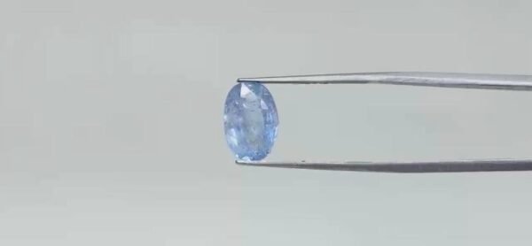 Blue Sapphire - 5.6 Carat