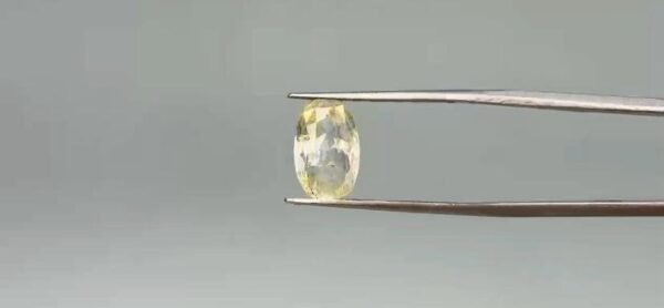 Yellow Sapphire - 4.2 Carat