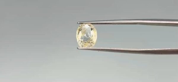 Yellow Sapphire - 4.85 Carat
