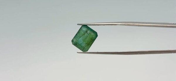 ZAMBIAN EMERALD - 6.6 CARAT
