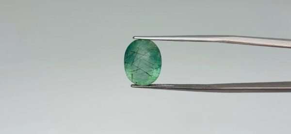 ZAMBIAN EMERALD - 5.7 CARAT