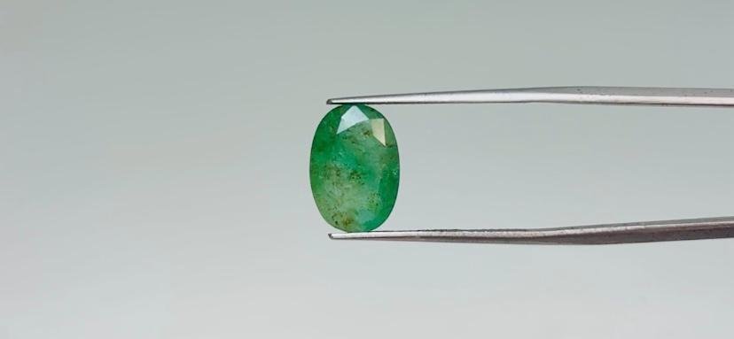 ZAMBIAN EMERALD - 3.95 CARAT